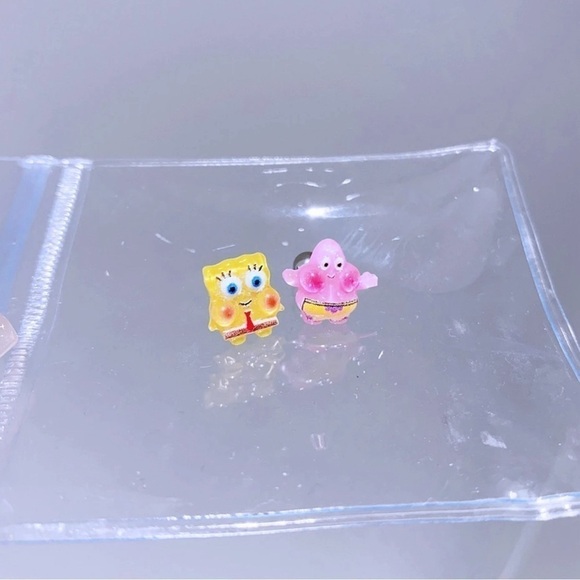 SpongeBob Squarepants Jewelry - ⭐️NEW⭐️ Sponge Bob & Patrick Star Stud Screwback Mismatch Asymmetrical Earrings